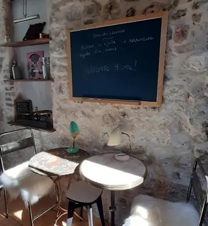 -parking Prive -maison Entiere -balancoire En Interieur-coeur Historique -la Clef De 옹플뢰르